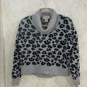 Jessica Simpson Gray and Black Leopard Print Turtleneck Sweater